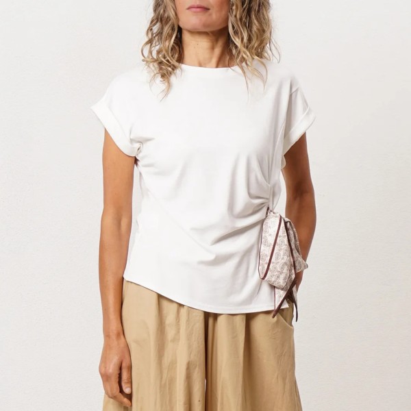 blusa c/ franzido e laço acetinado (toque suave)