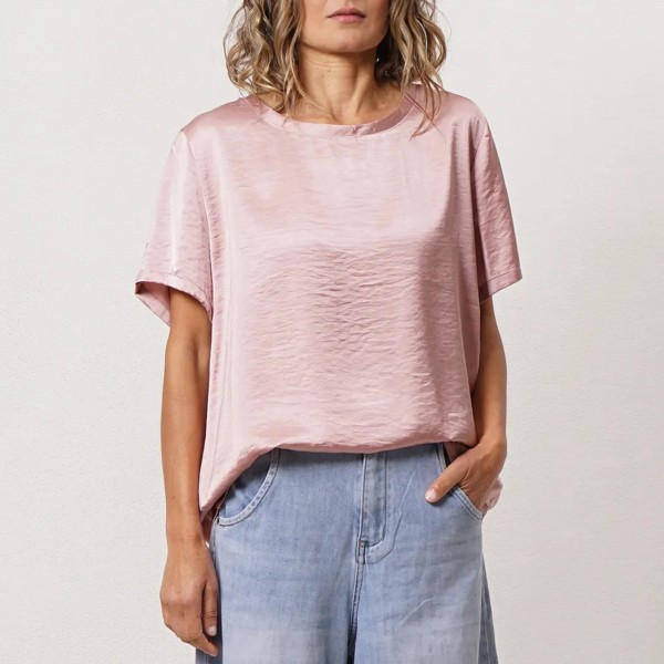 blusa enrugada acetinada