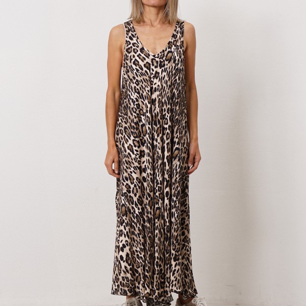 vestido evasê em viscose (animal print)