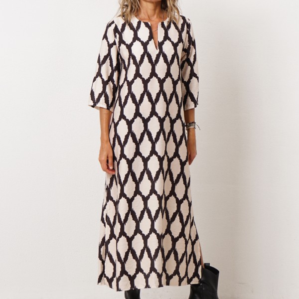 vestido evasé em crepe